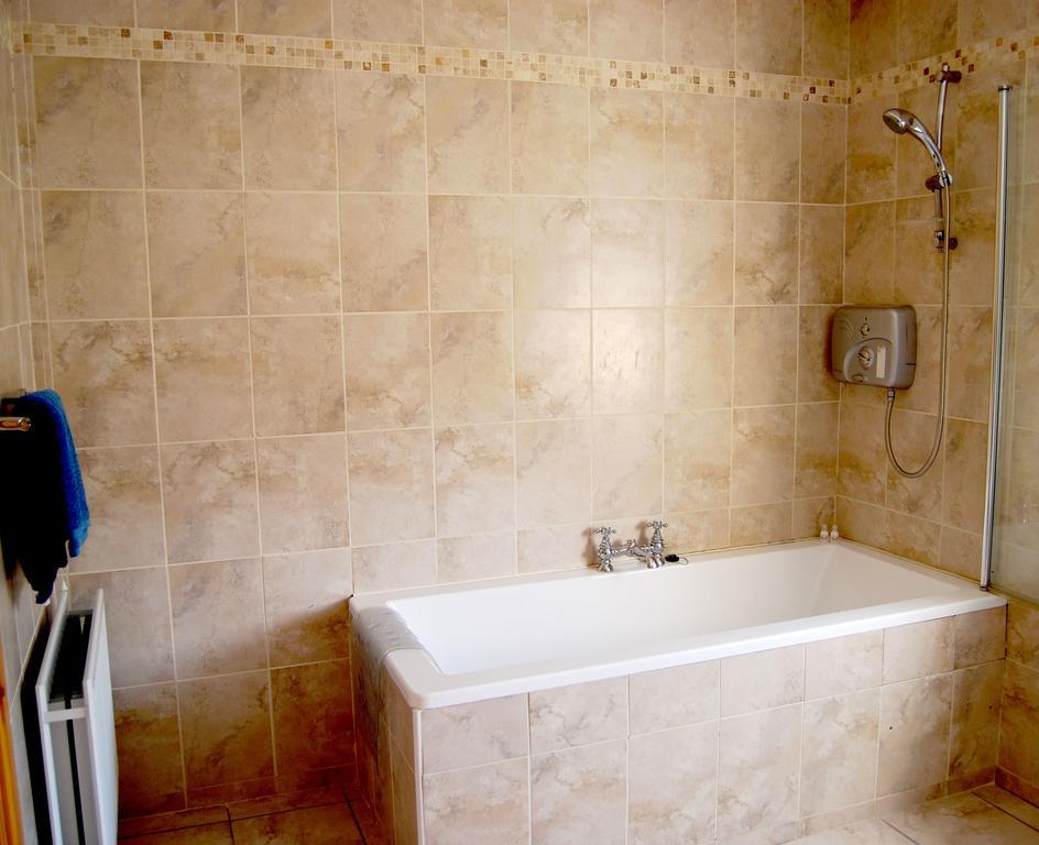 Achill Lodge Guest House Bunacurry Ngoại thất bức ảnh